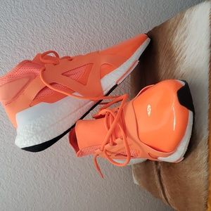 ADIDAS BY STELLA MCCARTNEY ULTRABOOST SIZE  10.5